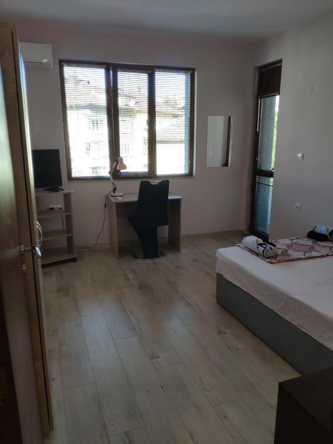 Liliya Apartment Плевна Экстерьер фото