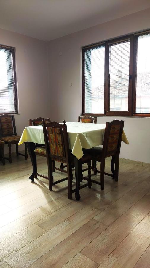 Liliya Apartment Плевна Экстерьер фото
